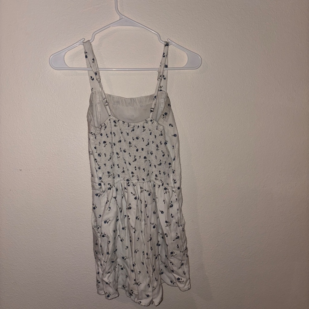 Floral Hollister romper - Picture 2 of 3